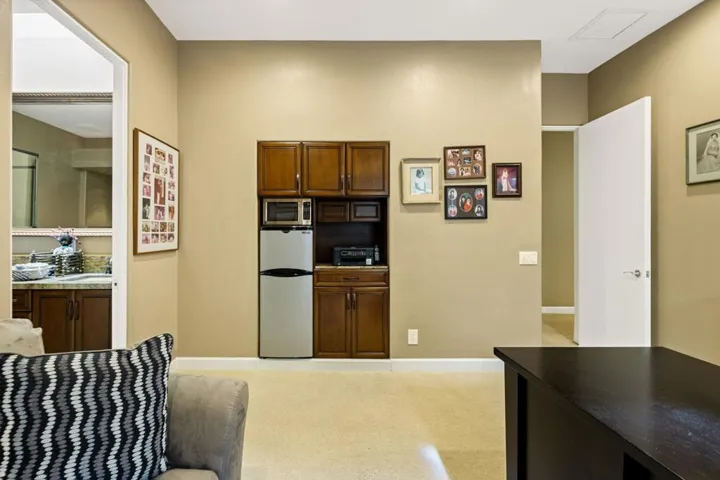 54-web-or-mls-SC_152Waterford_OPMG_0925_