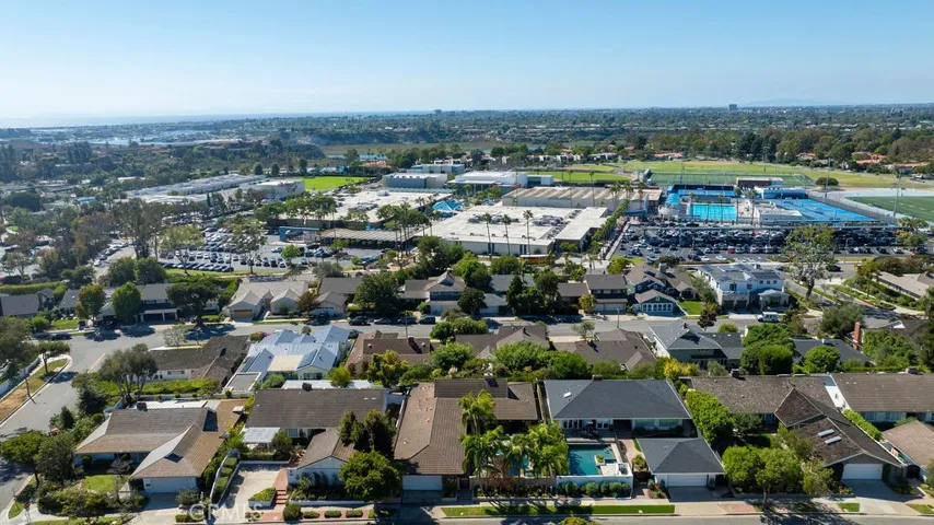 2215 Arbutus Street, Newport Beach, California 92660