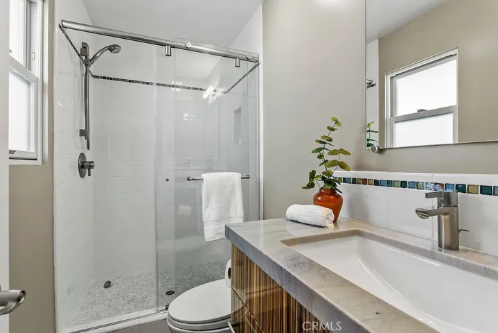 En-suite bathroom attached to bedroom #4