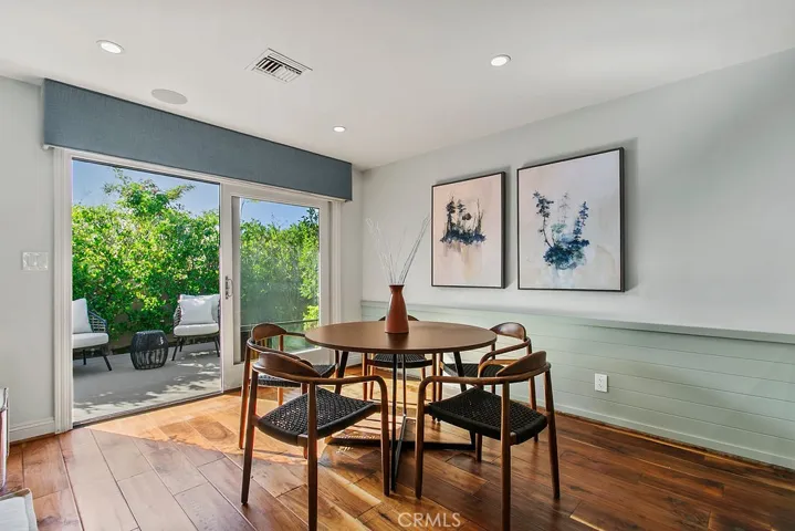 Casual dining area off kitchen.