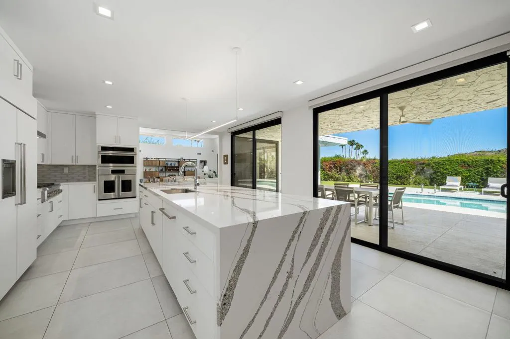 2326 S Toledo Avenue, Palm Springs, California 92264 home-pic-19