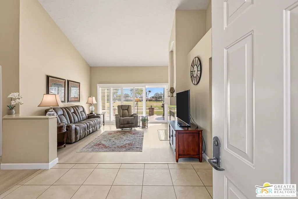 41360 Kansas Street, Palm Desert, California 92211 home-pic-12