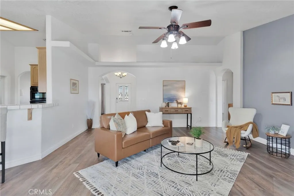 11130 Tenaya Road, Apple Valley, California 92308 home-pic-10