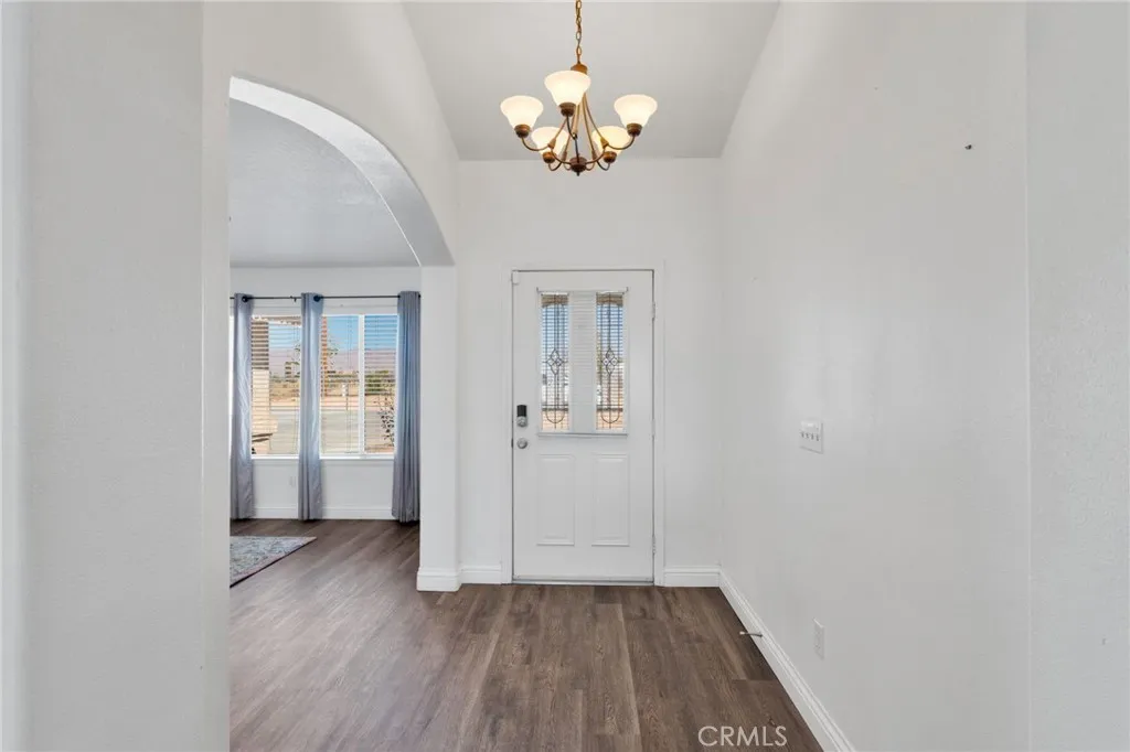 11130 Tenaya Road, Apple Valley, California 92308 home-pic-7