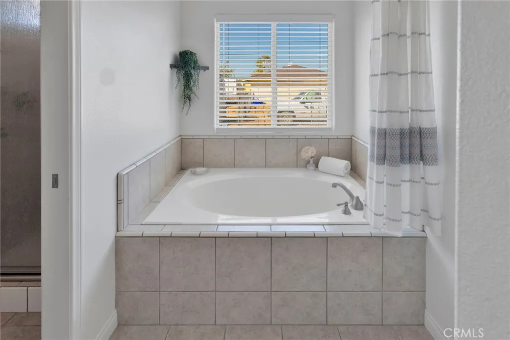 11130 Tenaya Road, Apple Valley, California 92308 home-pic-22