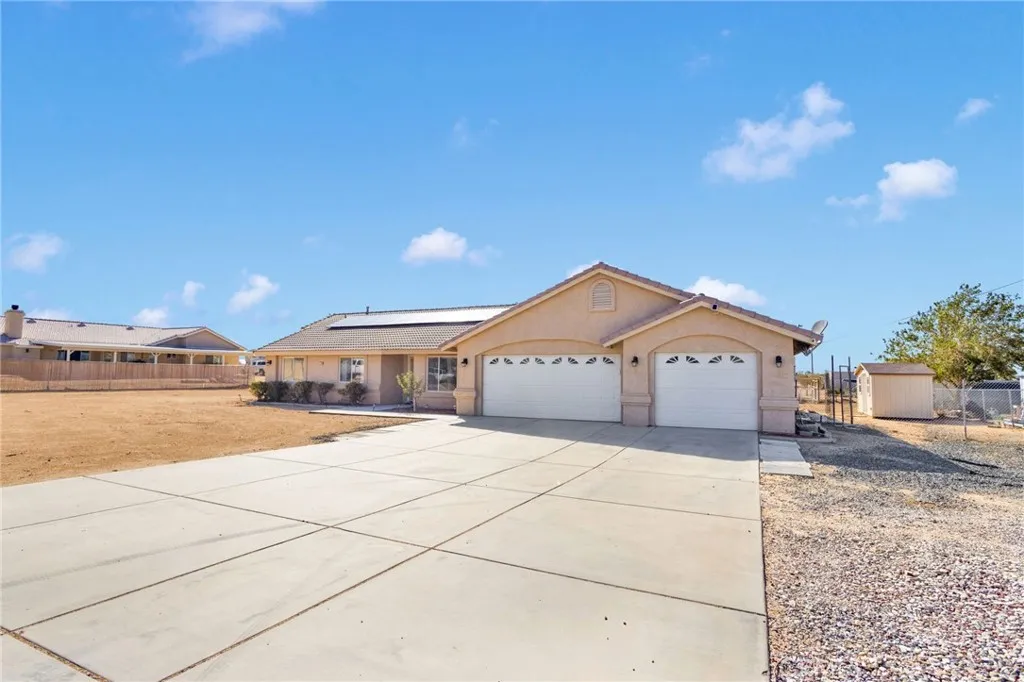 11130 Tenaya Road, Apple Valley, California 92308 home-pic-3
