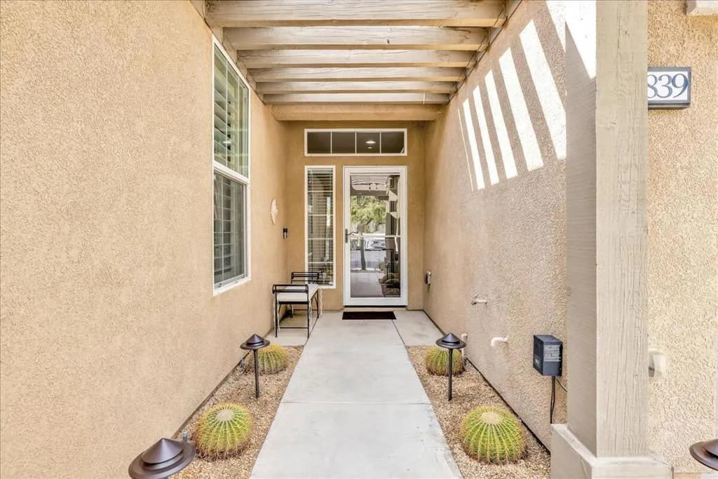 3839 Blue Sky Way, Palm Springs, California 92262 home-pic-2