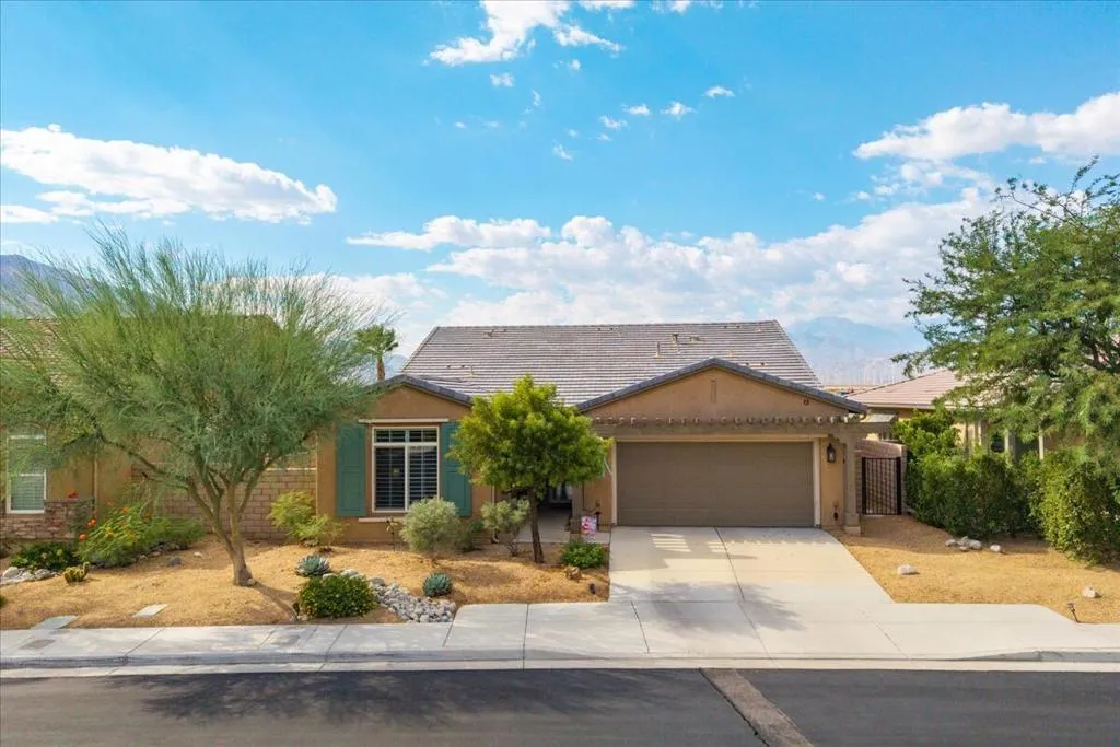 3839 Blue Sky Way, Palm Springs, California 92262 home-pic-1