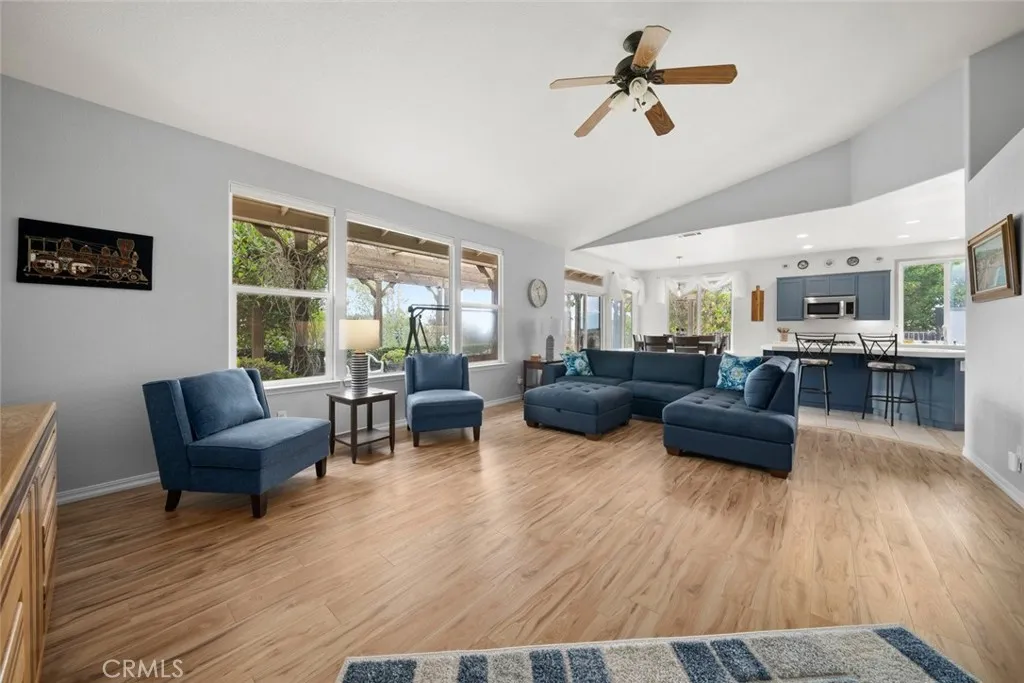 553 Rosemary, Arroyo Grande, California 93420 home-pic-3