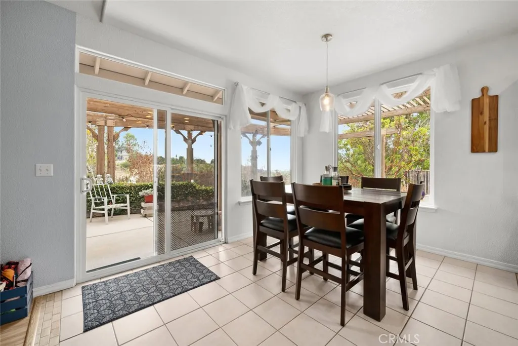 553 Rosemary, Arroyo Grande, California 93420 home-pic-9