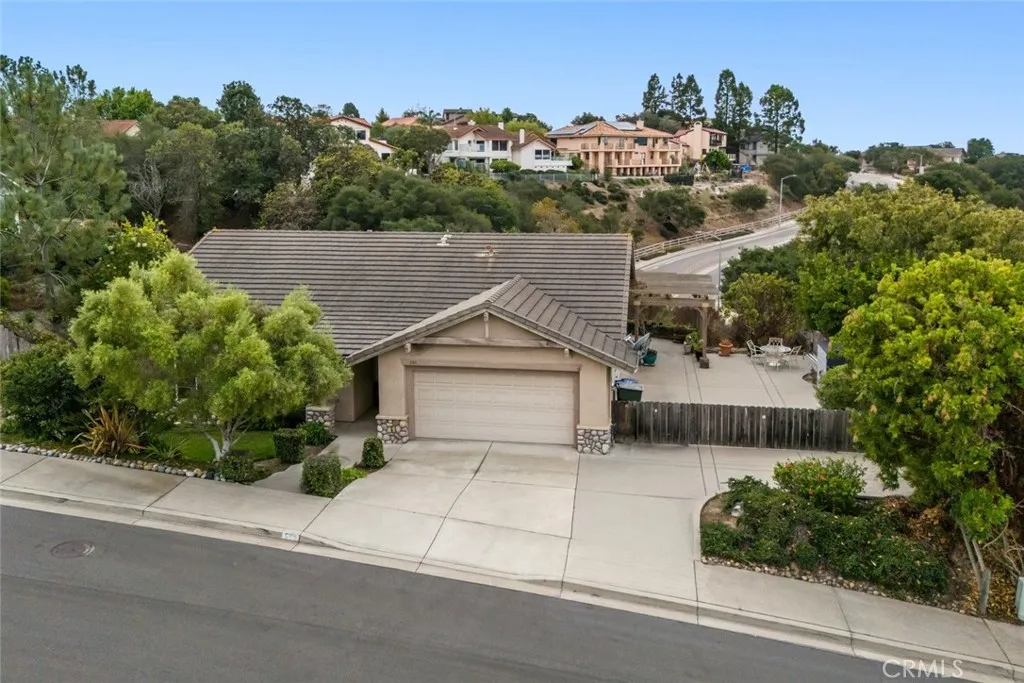 553 Rosemary, Arroyo Grande, California 93420 home-pic-1