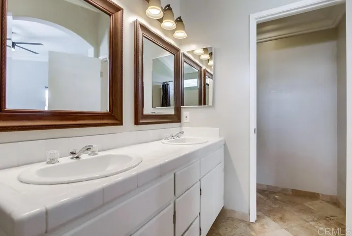 4965 Lake Shore Court, Fallbrook, California 92028