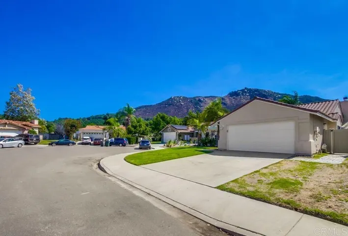 4965 Lake Shore Court, Fallbrook, California 92028