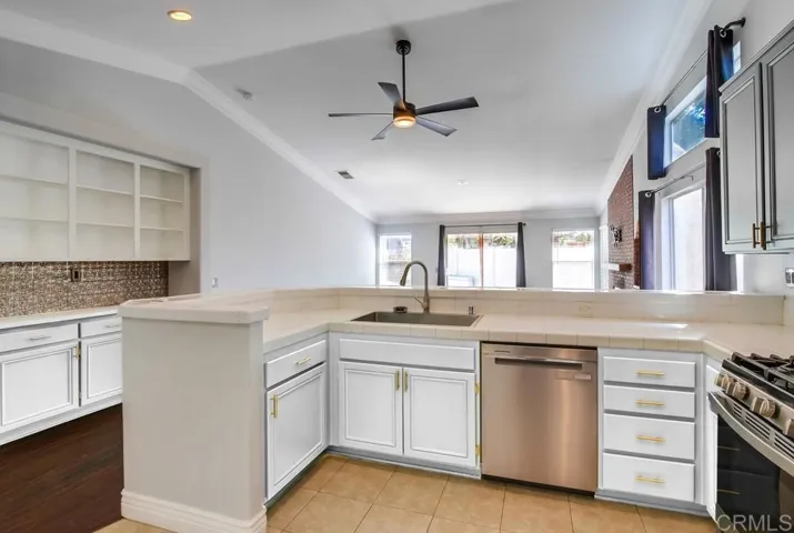 4965 Lake Shore Court, Fallbrook, California 92028
