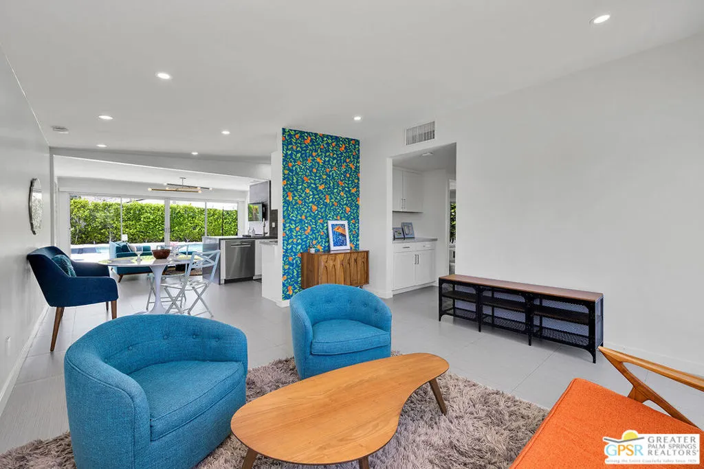 587 N Calle Marcus, Palm Springs, California 92262 home-pic-4