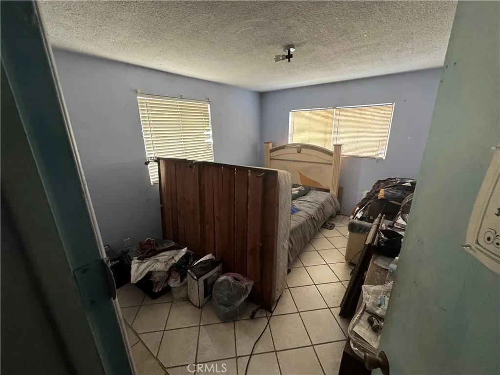 1563 La Vita, Pomona, California 91768 home-pic-4