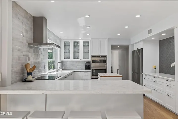 19-web-or-mls-003_UpmarketMedia-1566Edg-