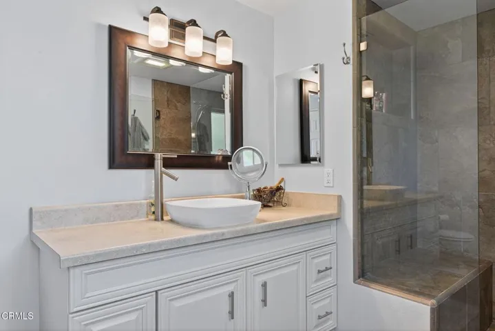 36-web-or-mls-032_UpmarketMedia-1566Edg-