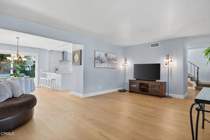 14-web-or-mls-066_UpmarketMedia-1566Edg-