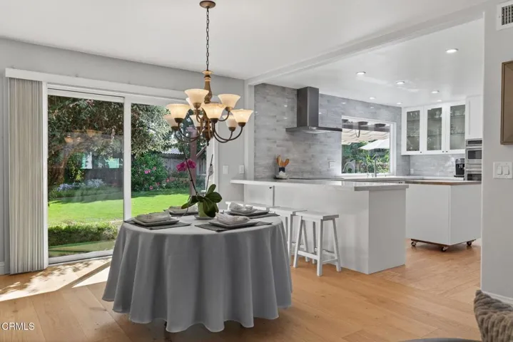 16-web-or-mls-UpmarketMedia-1566Edg-93a