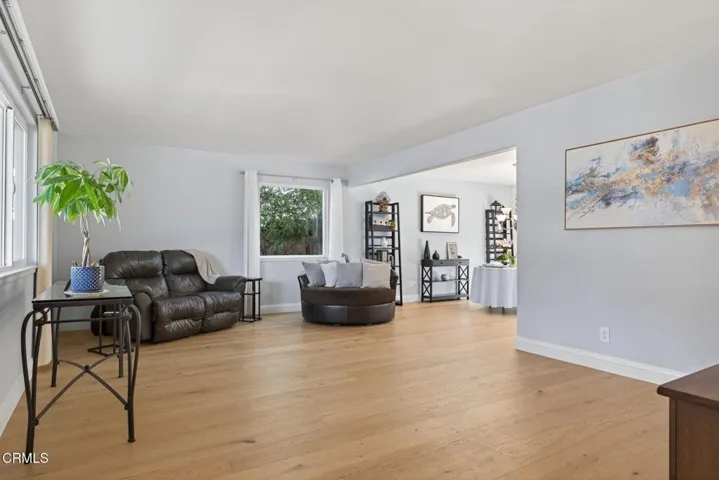 12-web-or-mls-064_UpmarketMedia-1566Edg-