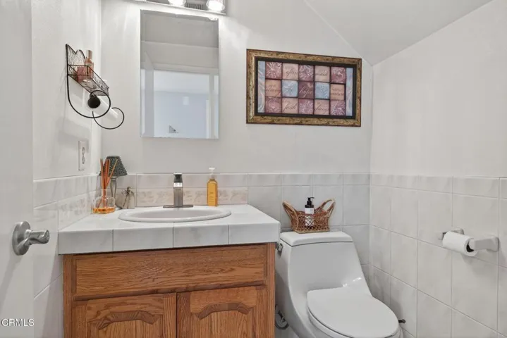 47-web-or-mls-014_UpmarketMedia-1566Edg-