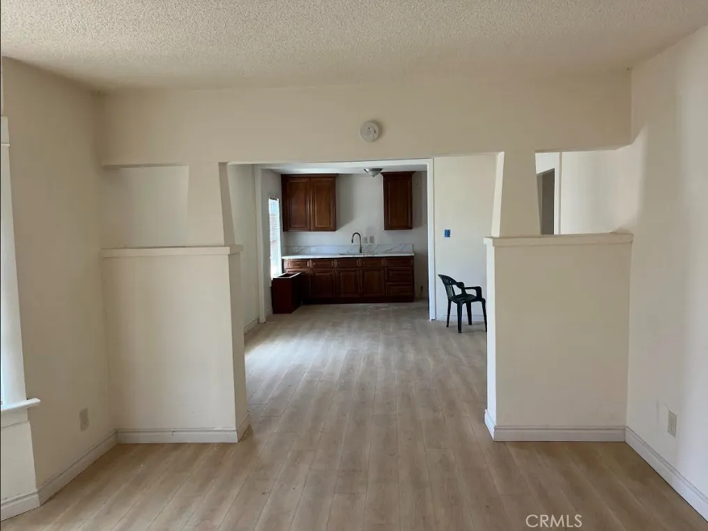 1353 1353 W 90th, Los Angeles, California 90044 home-pic-7