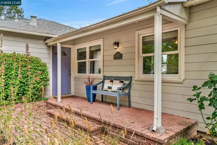 1220 Kendall Court, Walnut Creek, California 94595