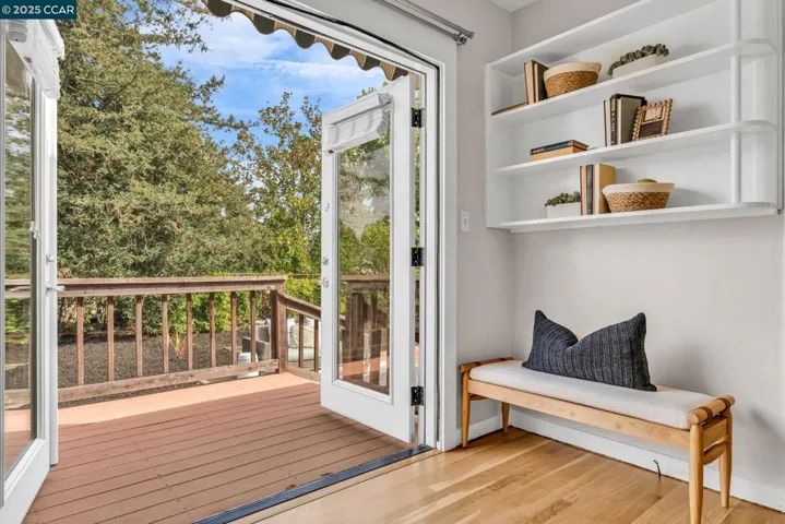 1220 Kendall Court, Walnut Creek, California 94595