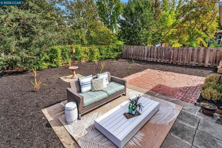1220 Kendall Court, Walnut Creek, California 94595