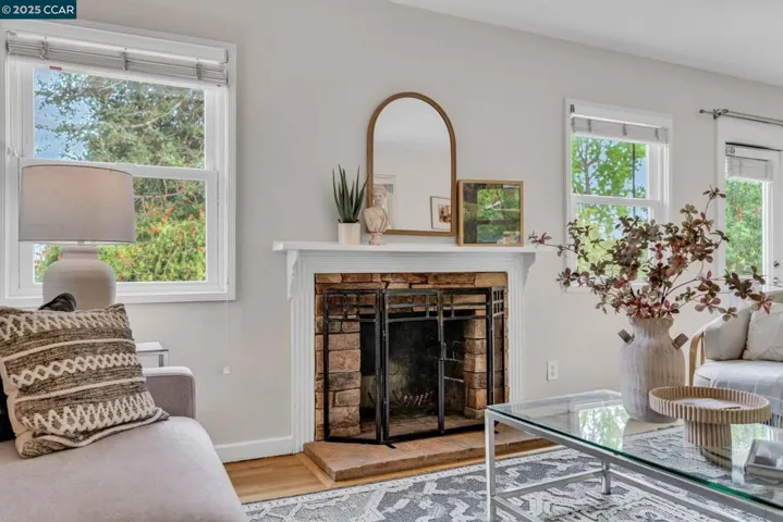 1220 Kendall Court, Walnut Creek, California 94595