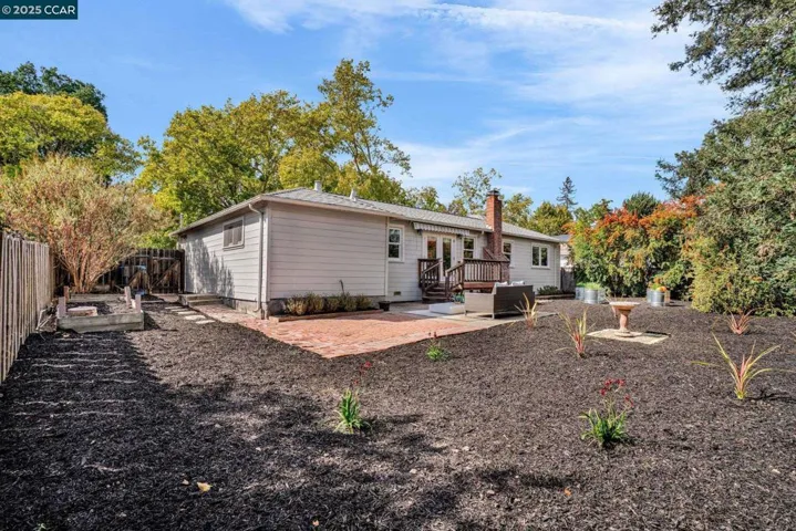 1220 Kendall Court, Walnut Creek, California 94595