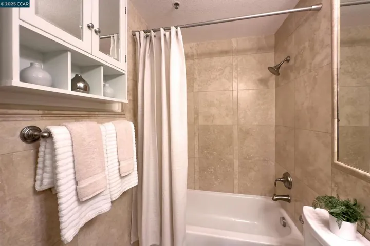 1420 Bel Air Dr 207, Concord, California 94521