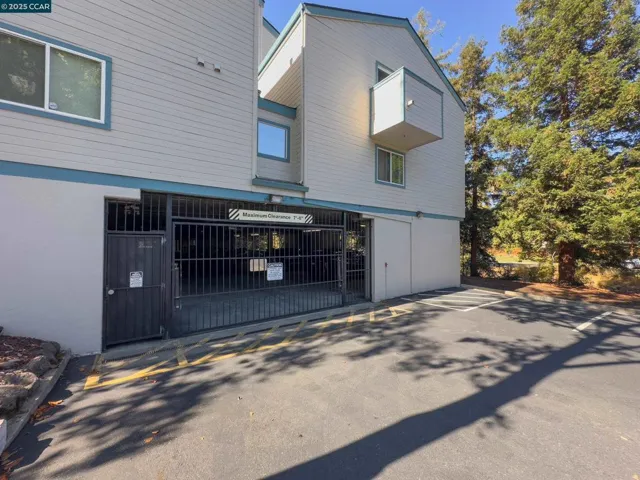 1420 Bel Air Dr 207, Concord, California 94521