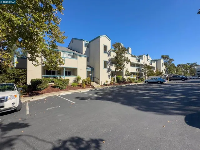 1420 Bel Air Dr 207, Concord, California 94521