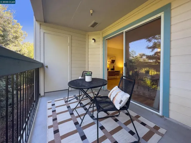 1420 Bel Air Dr 207, Concord, California 94521