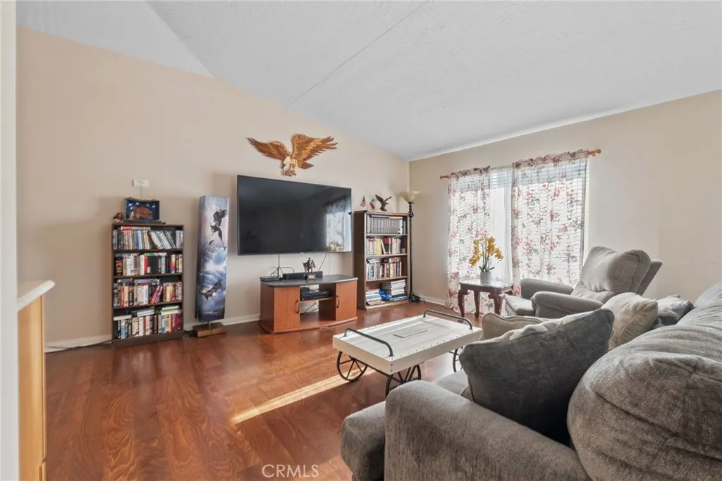 18540 18540 Fairburn Avenue, Hesperia, California 92345 home-pic-47