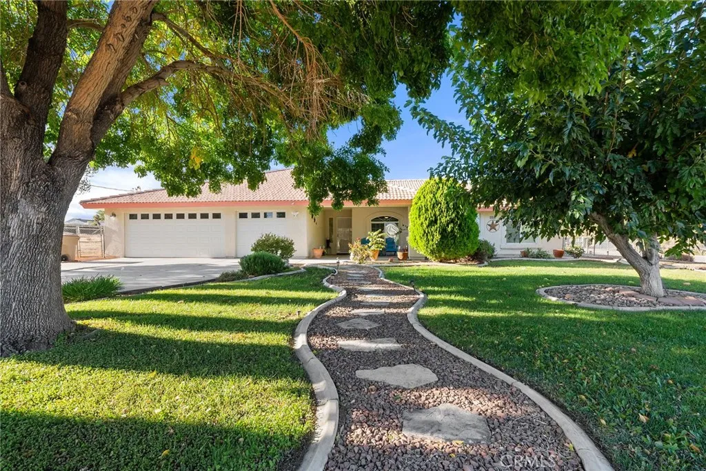 18540 18540 Fairburn Avenue, Hesperia, California 92345 home-pic-0