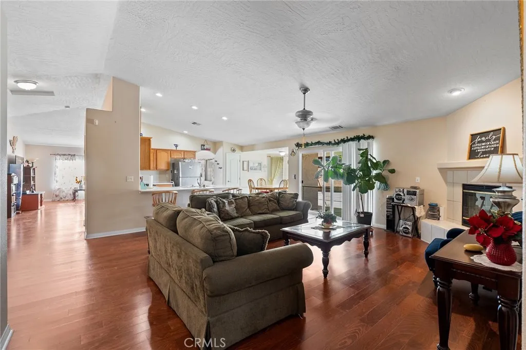 18540 18540 Fairburn Avenue, Hesperia, California 92345 home-pic-34