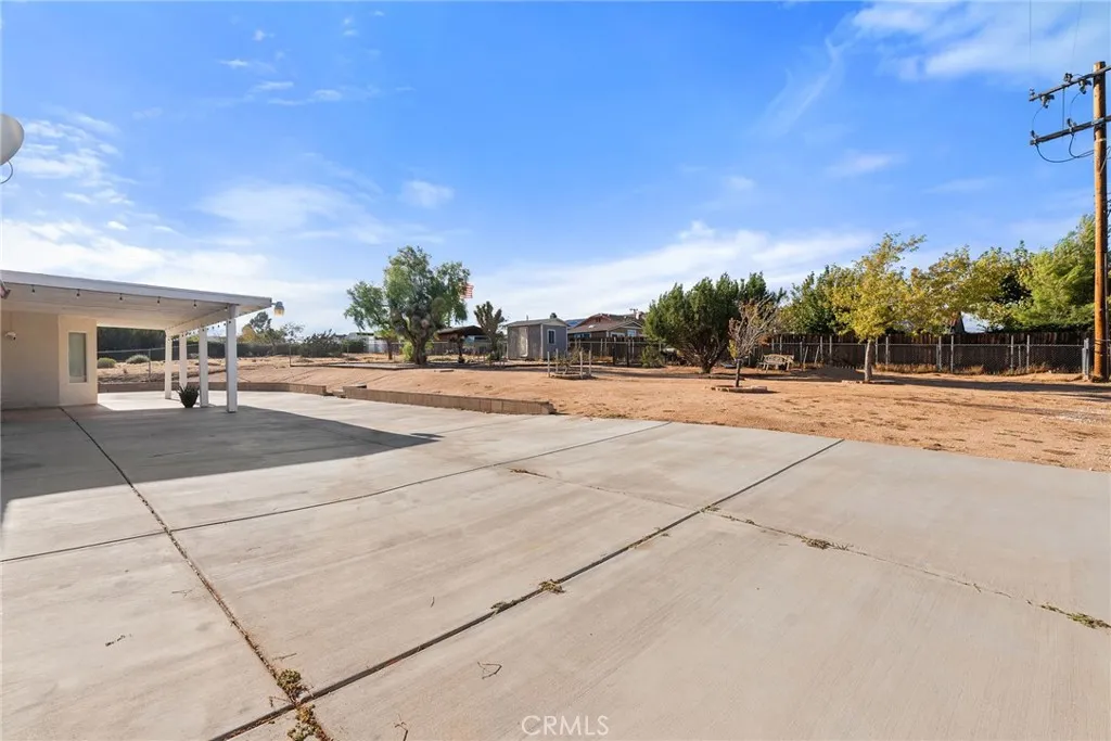 18540 18540 Fairburn Avenue, Hesperia, California 92345 home-pic-8