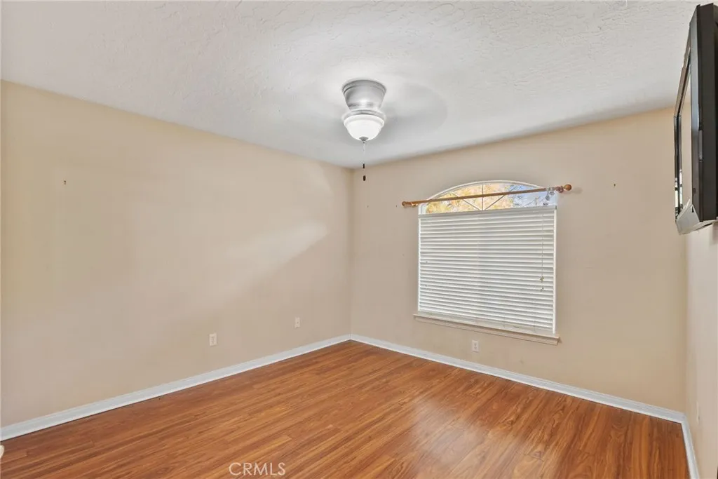 18540 18540 Fairburn Avenue, Hesperia, California 92345 home-pic-21