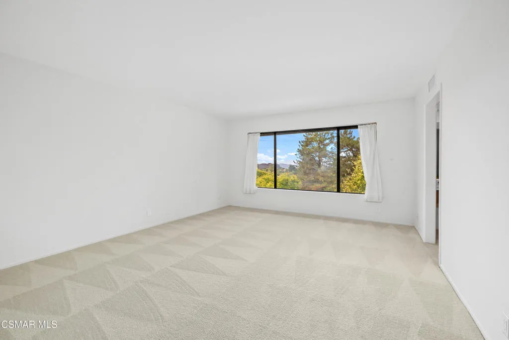 3957 Corte Cancion, Thousand Oaks, California 91360 home-pic-16