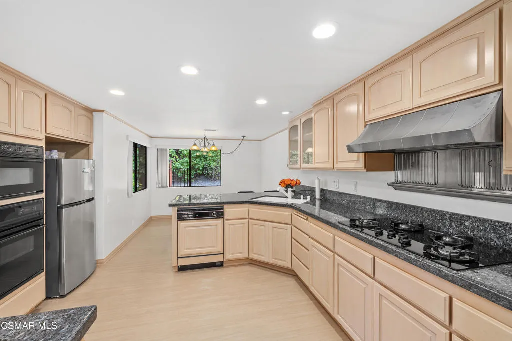 3957 Corte Cancion, Thousand Oaks, California 91360 home-pic-9