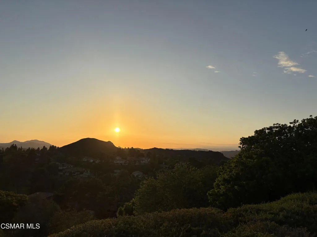 3957 Corte Cancion, Thousand Oaks, California 91360 home-pic-27