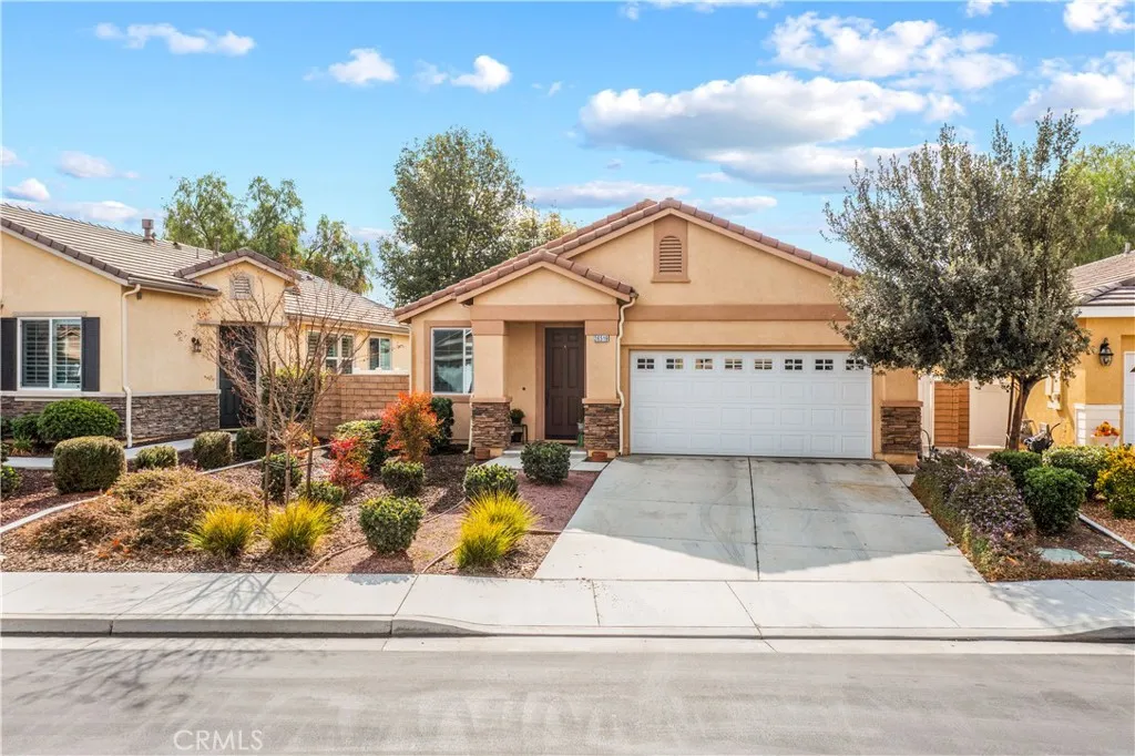 26519 Rim Creek, Menifee, California 92584 home-pic-1