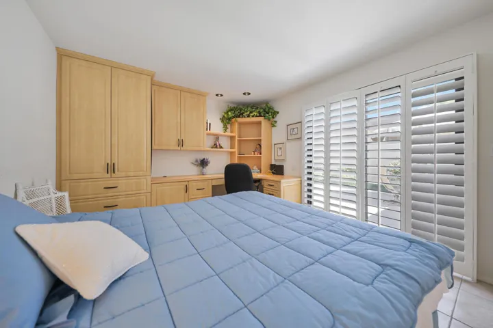 GUEST BEDROOM/OFFICE