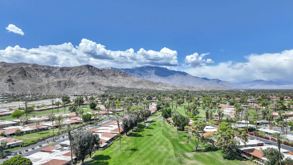 31 Malaga Drive, Rancho Mirage, California 92270 home-pic-25