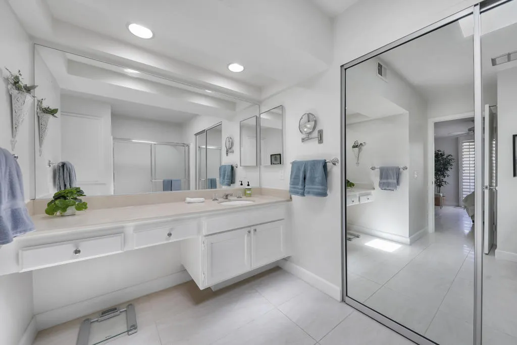 31 Malaga Drive, Rancho Mirage, California 92270 home-pic-9