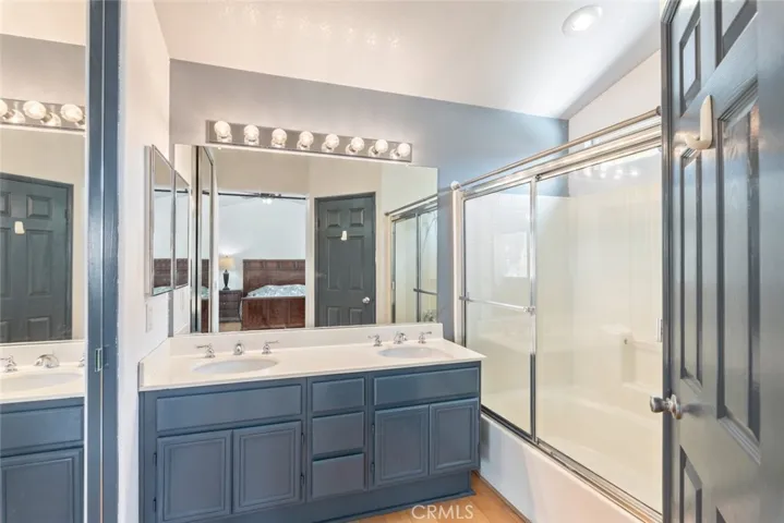 560 560 Shenandoah, Corona, California 92879