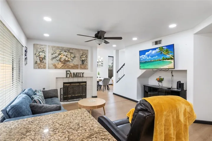 560 560 Shenandoah, Corona, California 92879